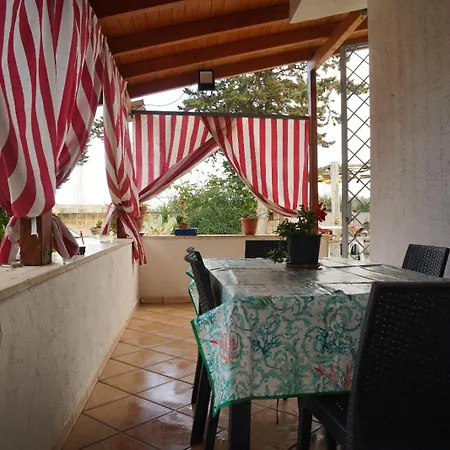 بيت للعطل Cosy Residenze بورتو سيساريو